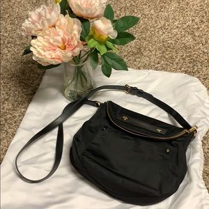 🎉 Marc Jacobs Crossbody Excellent condition 🎊